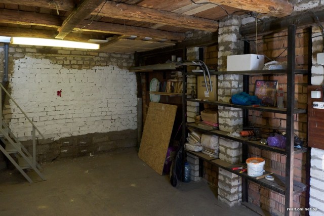 Не хуже многих квартир: минчанка обустроила старый гараж