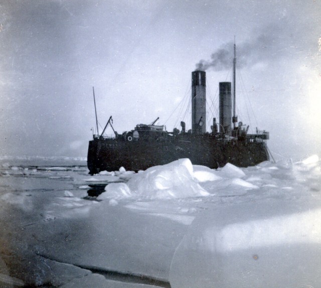 Ледокол «Ермак» — 29 октября 1898 года на воду спущен первый в мире ледокол арктического класса