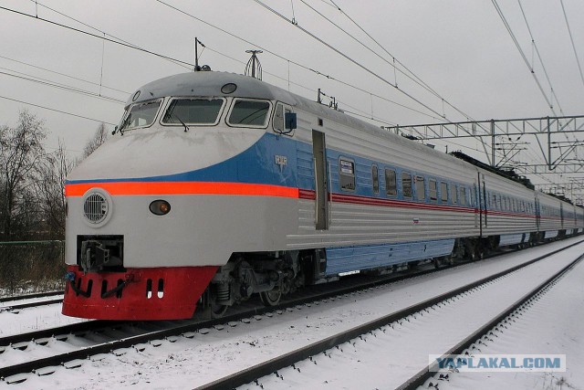 Поезда и паровозы