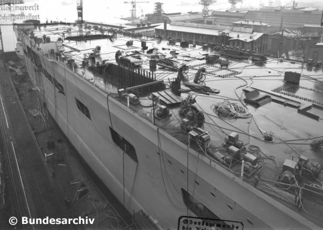 «Граф Цеппелин»: сумрачный авианосец третьего рейха