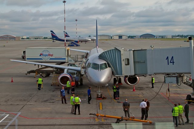 Первый рейс SuperJet. Отчет и фото нового самолета