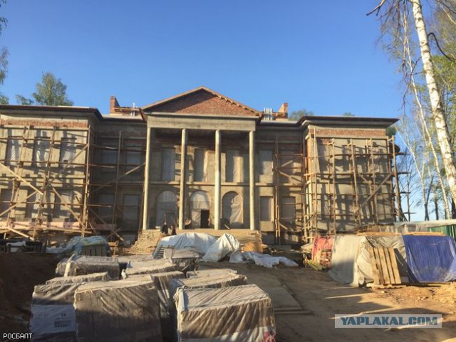 Деньги для Крыма пошли на итальянский мрамор