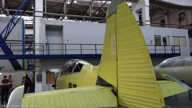 Первые Як-152 на стапелях завода в Иркутске