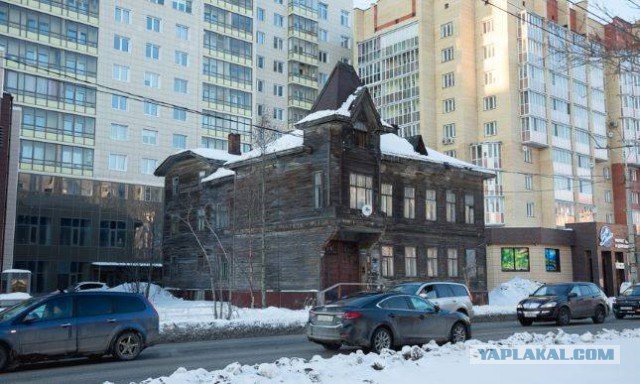 Окружён, но не сломлен!
