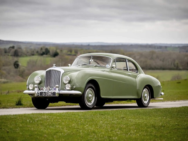 Автомобили RM Sotheby’s. Картинки с аукциона. Июнь 2024