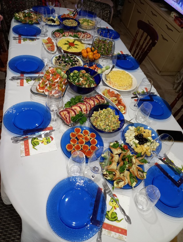 Какой стол, такой и стул!