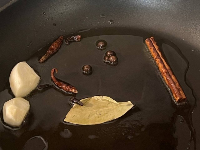 Макароны с соусом аррабиата