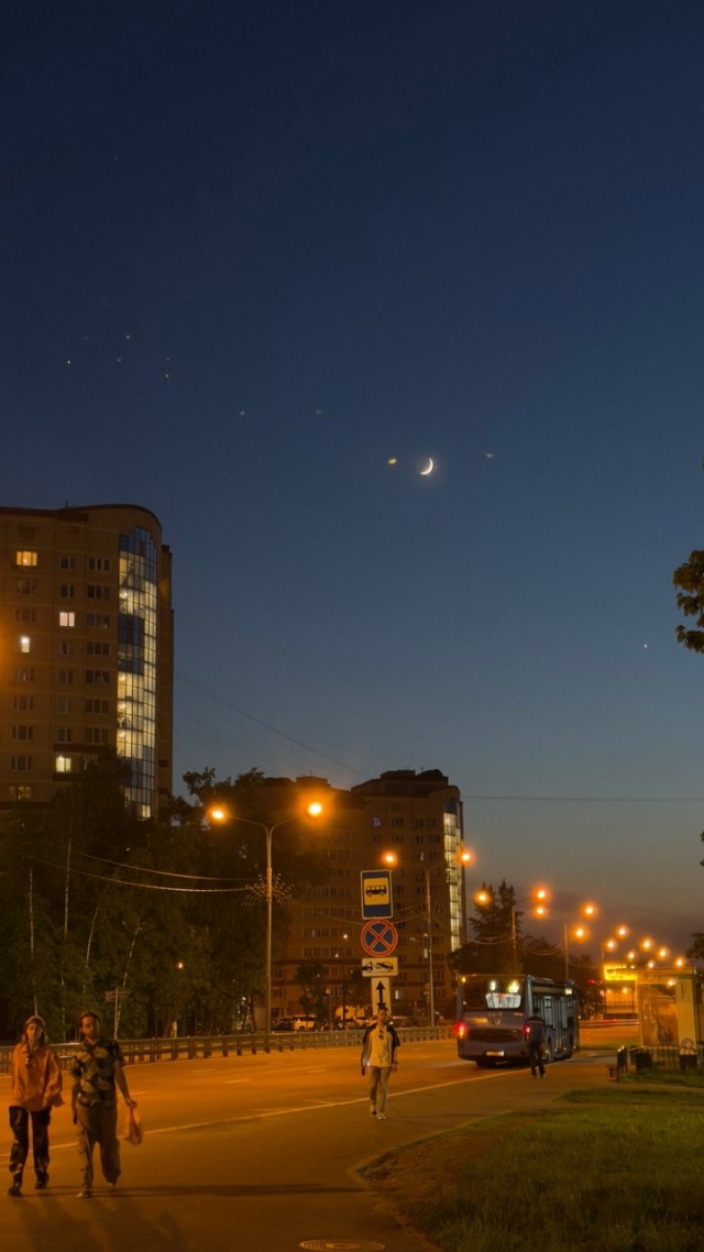 Сейчас. ЮГ Москвы. Красиво.