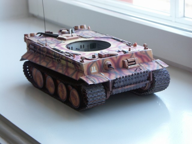 Танк Tiger PzKpfw VI (1943г.) своиим руками