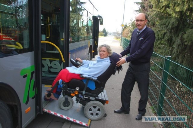 Инвалидов-колясочников перестали пускать в метро!