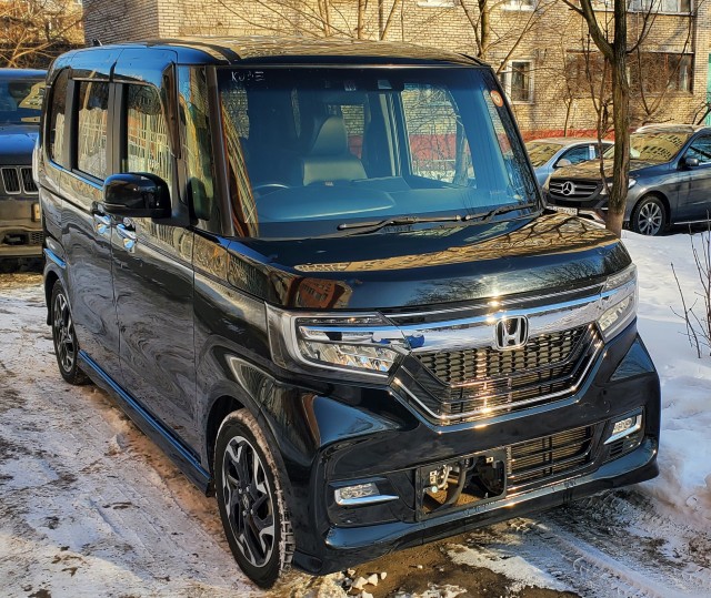 Одни из самых маленьких автомобилей в мире