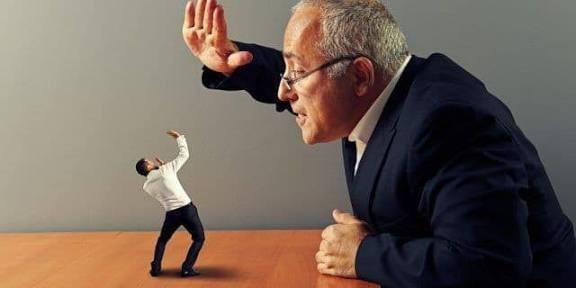 Отсутствие сопротивления вышестоящему руководству