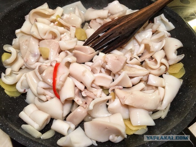 Кальмары (Three Cup Squid)