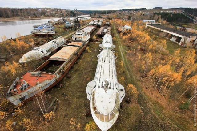 "Кладбище кораблей" в Заозерье (Пермь)