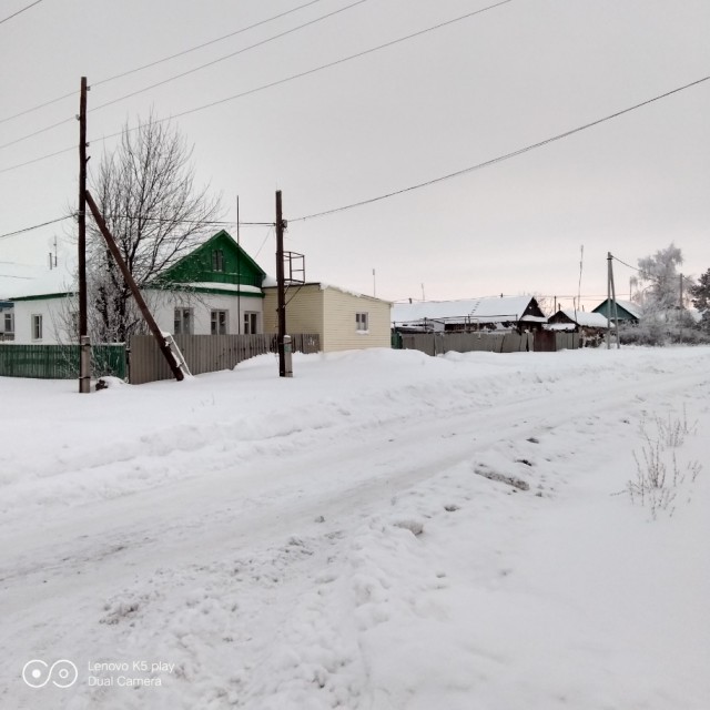 Продаётся дом в пригороде Оренбурга.