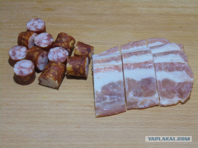 Рагу овощное с колбасками.