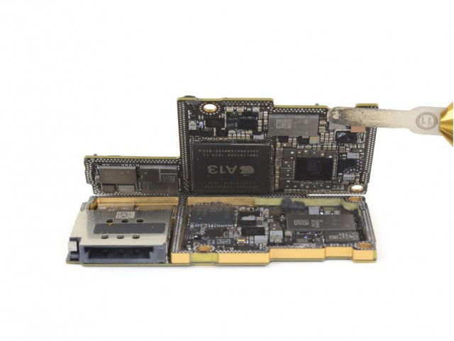 Эксперты iFixit раскрыли все секреты iPhone 11 Pro Max
