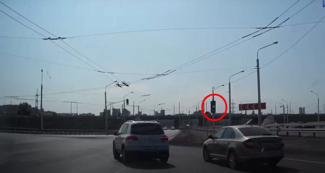 Момент смертельного ДТП с мотоциклистом в Уфе попал на видео