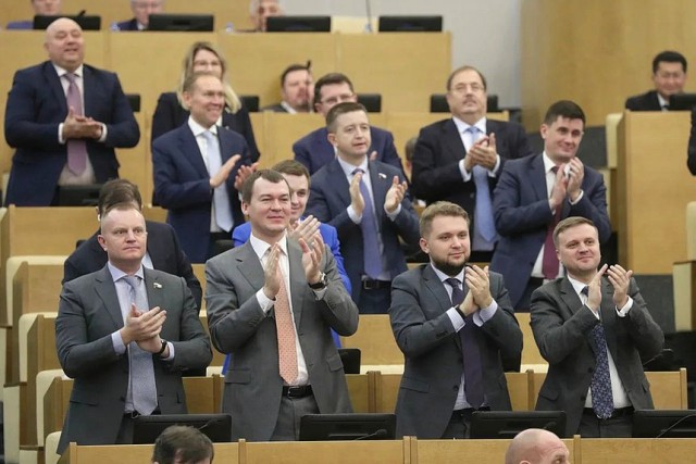 Сергей Миронов внес в Госдуму проект закона о приравнивании зарплаты депутатов к средней по стране