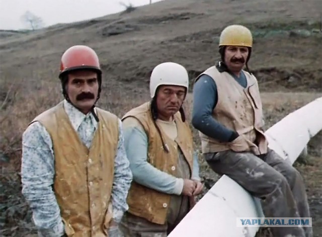 В Петербурге врачи и дорожники возглавили топ зарплат от 200 тысяч