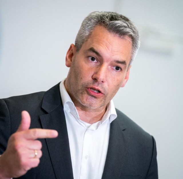 И Австрия норм!))