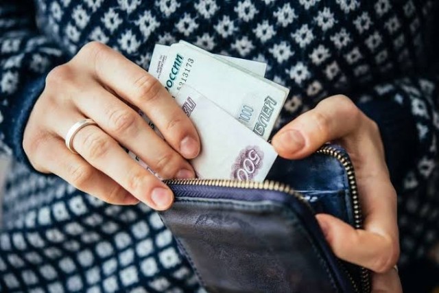 Граждане переходят в кэш: наличные деньги в обращении подскочили в пять раз