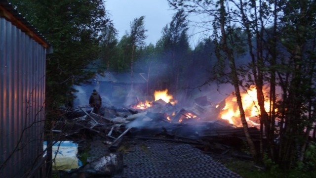 Отдохнули с огоньком: спалили баню, а заодно и лес