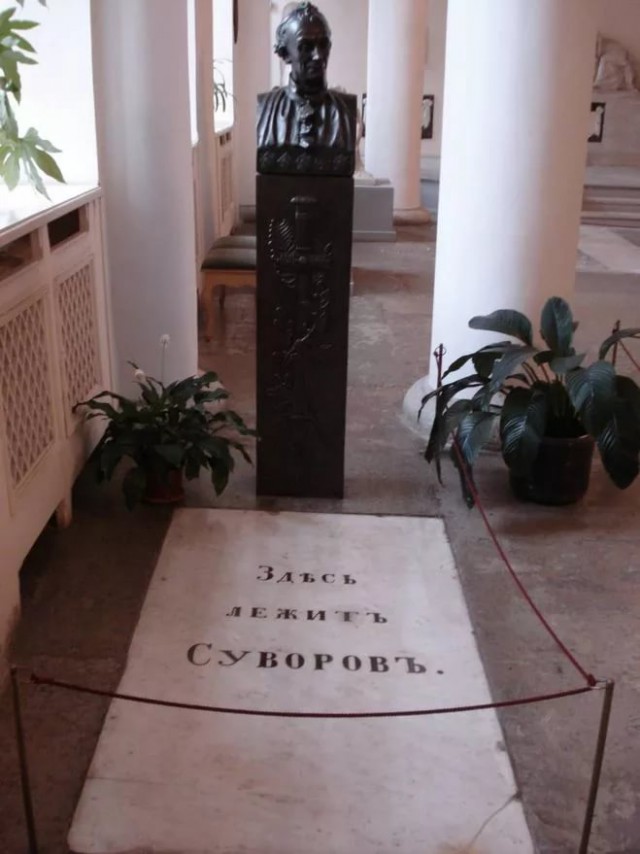 Так выглядит могила Бориса Березовского через 4 года после его гибели