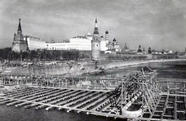 Москва и москвичи. Двадцатый век. 16.03.25