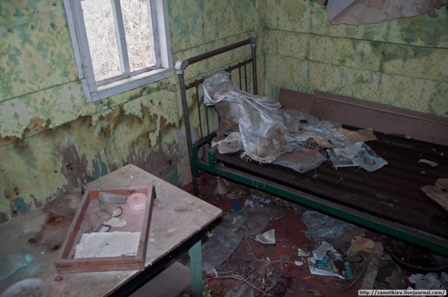 Чернобыльская зона. На задворках Припяти.