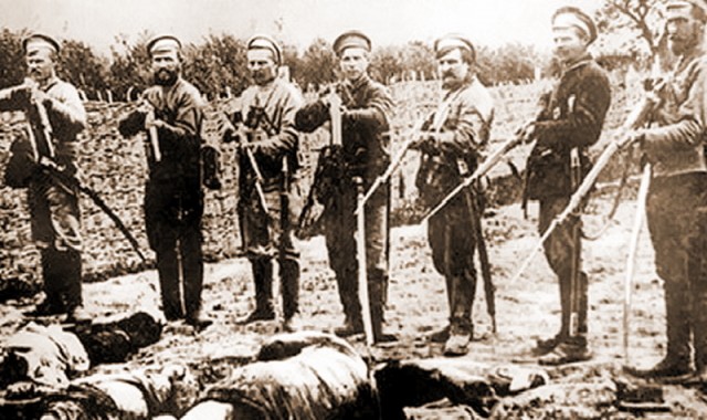 Красный гусар против белых казаков