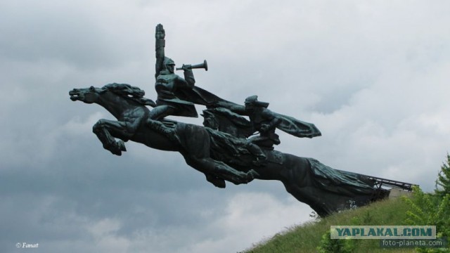 Какие прозвища дают памятникам в России