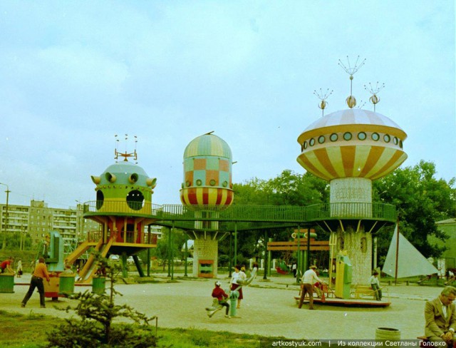 Детские площадки: В Советском Союзе было лучше