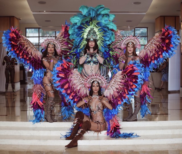 Карнавальных птичек пост