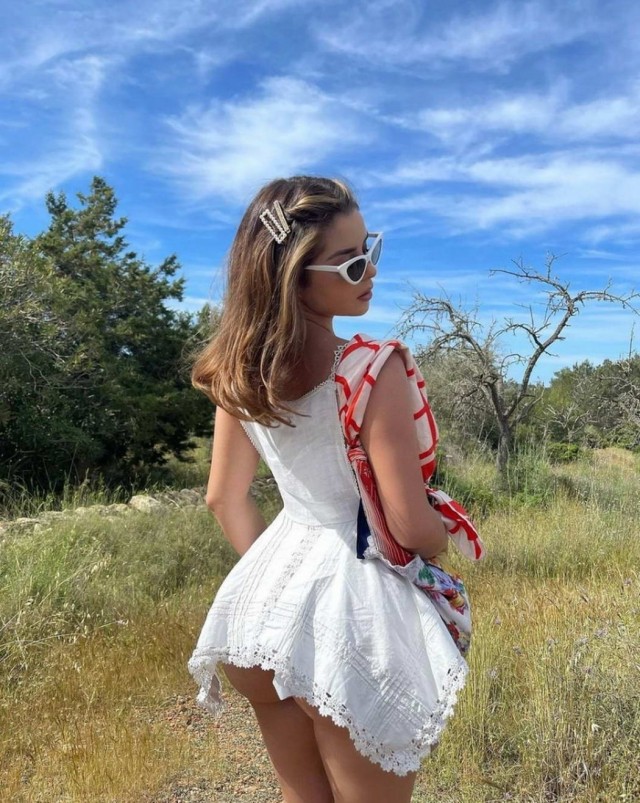 Прекрасная половина человечества (Vol.70) В белом