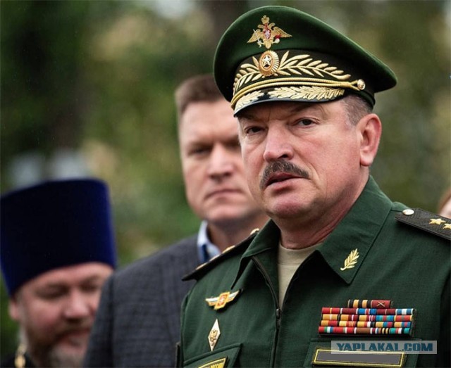 Генерал Лапин снят с должности