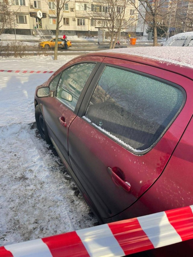 На парковке на Востоке Москвы обнаружен автомобиль с убитой женщиной внутри