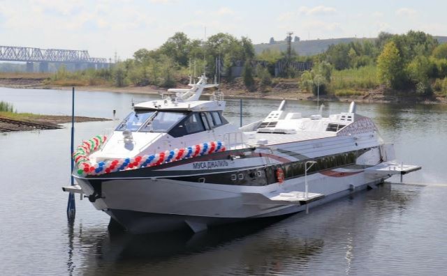 Летящие по волнам