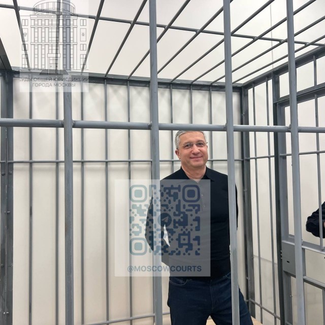 Мосгорсуд приговорил к 13 годам зам.Шойгу Тимура Иванова