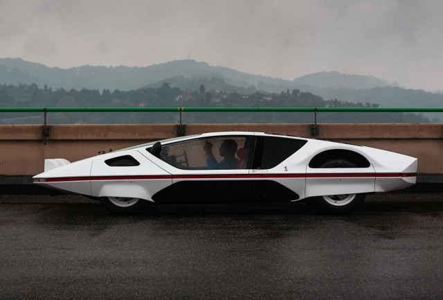 Спорткар-звездолет Ferrari Modulo.