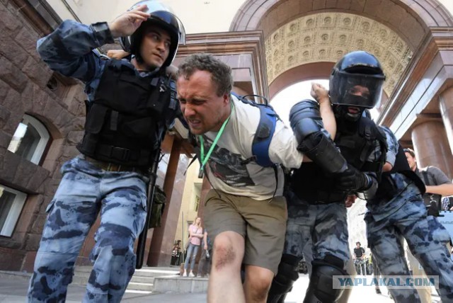 Всё в мире яд.