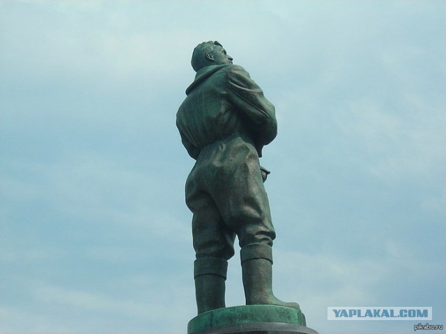 Какие прозвища дают памятникам в России