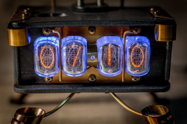 Nixie Clock: ещё одни часы на лампах ИН-16