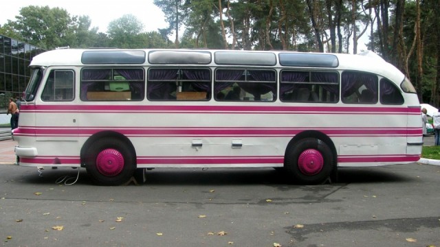 В Сибири восстановили редчайший автобус ЗИЛ