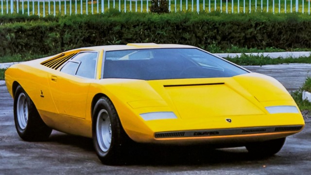 Lamborghini возродила Countach