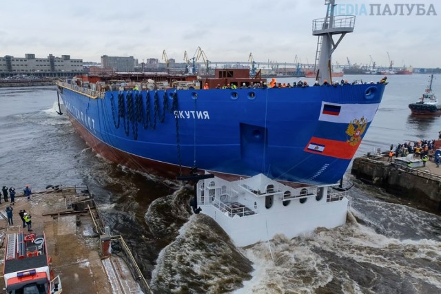 На Балтийском заводе состоялся спуск на воду атомного ледокола «Якутия» проекта 22220