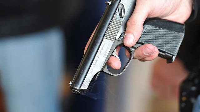 Стрельба в Текстильщиках — подозреваемый в краже товаров из Wildberries попытался скрыться от сотрудников полиции и получил пулю