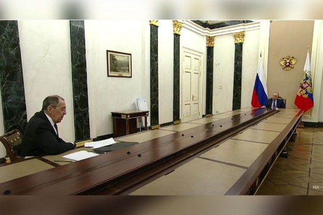 Путин посетил штаб войск на Херсонском направлении