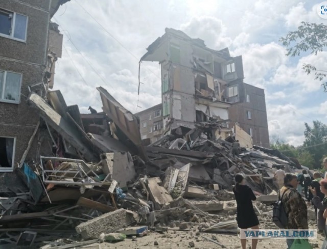 В Нижнем Тагиле произошёл взрыв газа. Произошло обрушение части дома
