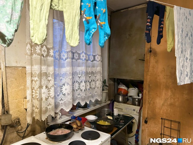 Как живут люди в красноярской общаге, которую все обходят стороной
